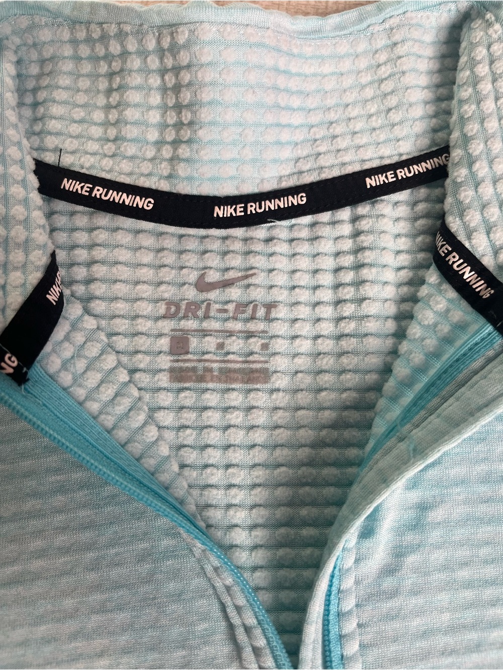 Women’s Nike Running Light Aqua Dri-FIT Quarter Zip Jacket Size M